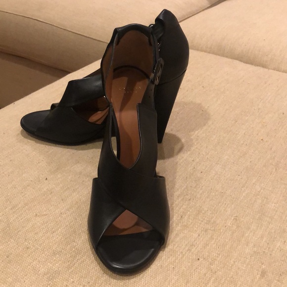 Givenchy platform sandals, new without box, size 41 Black - Picture 2 of 6